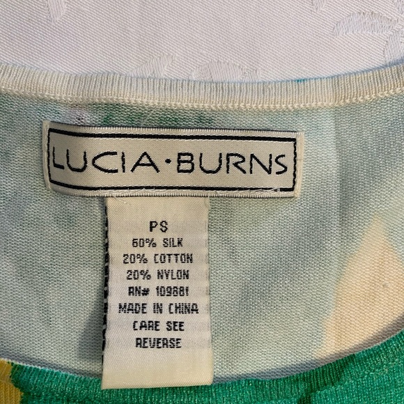 Top - Picture 2 of 2